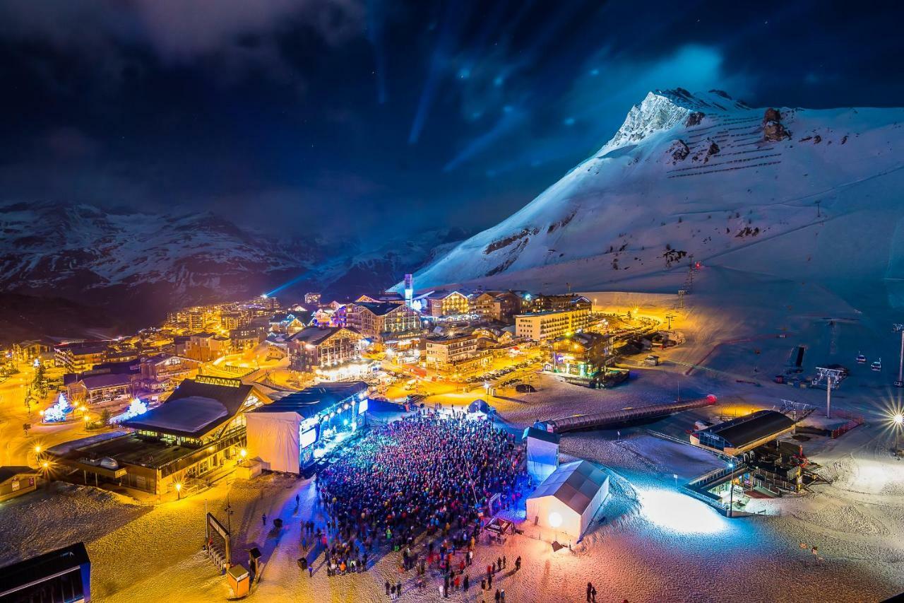 Résidence rond point des pistes accès direct funiculaire exposé sud Tignes Extérieur photo
